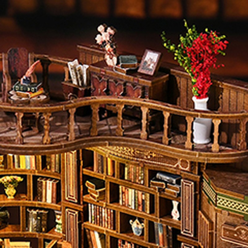 Dreamy Book Hall detail: balkon met bloemen